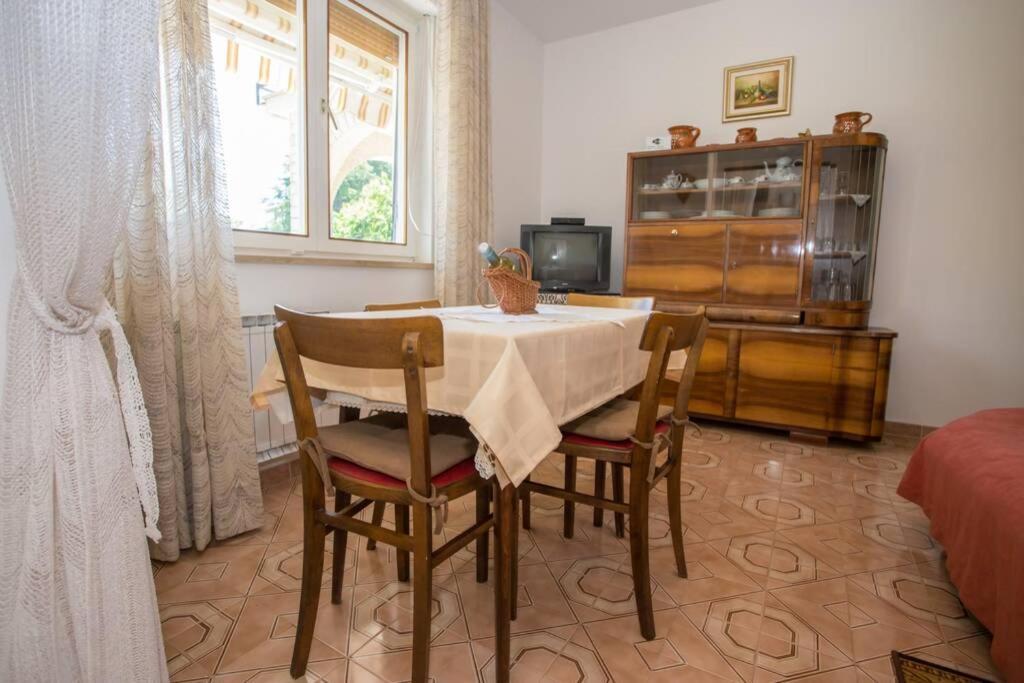 Garden View Apartment In Porec For 2 - 3 Persons Zewnętrze zdjęcie